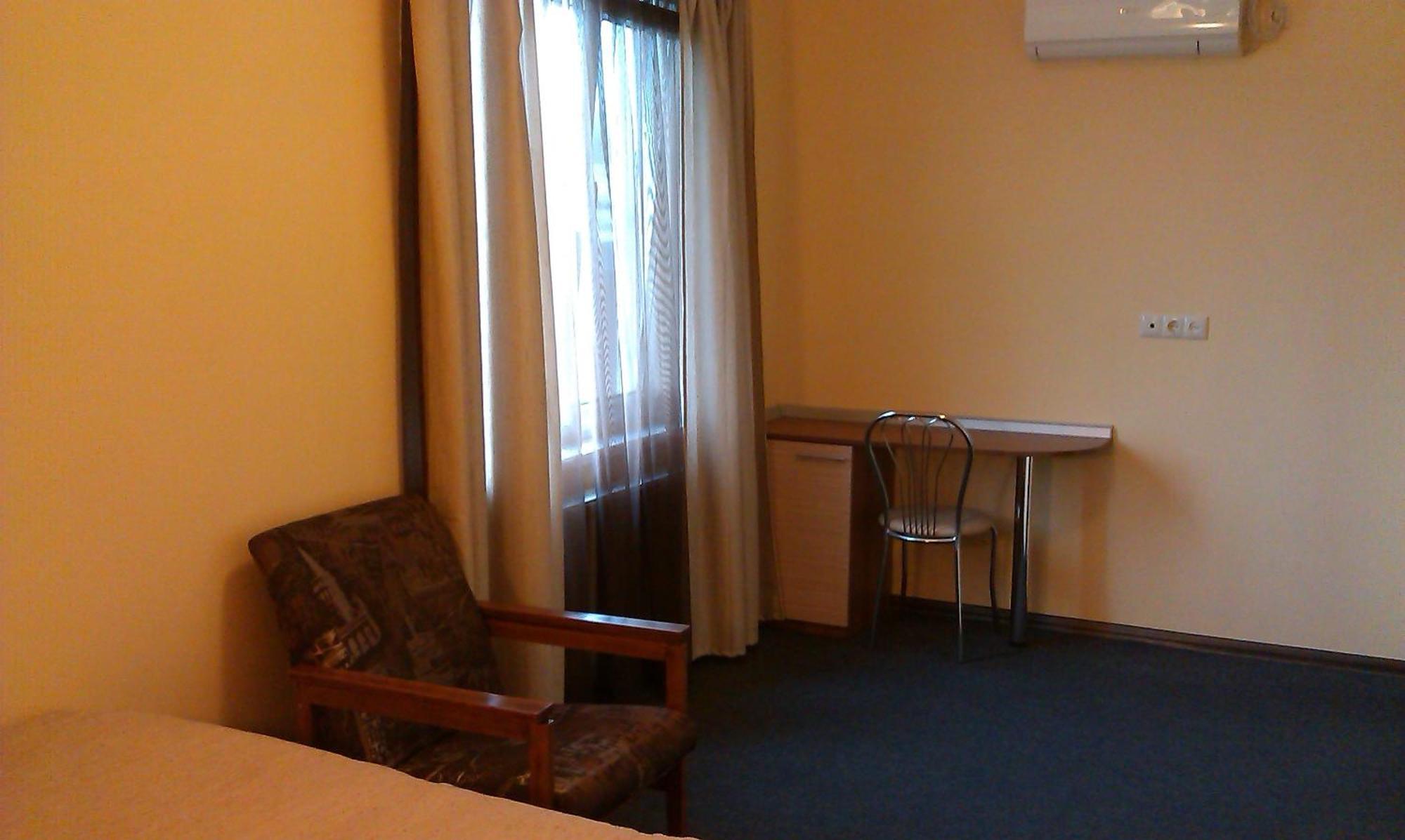 Yuzhniy Dvorik Lejlighedshotel Odessa Eksteriør billede