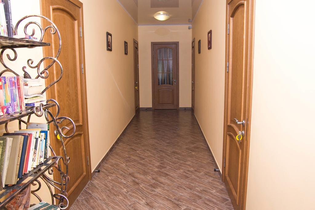 Yuzhniy Dvorik Lejlighedshotel Odessa Eksteriør billede